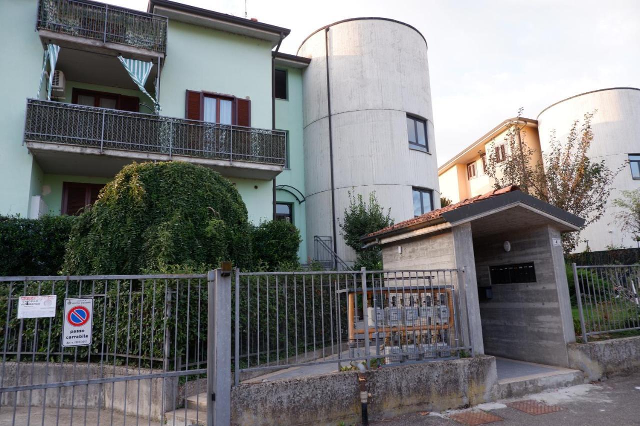 Latte E Menta Bed & Breakfast Motta Visconti Exterior foto